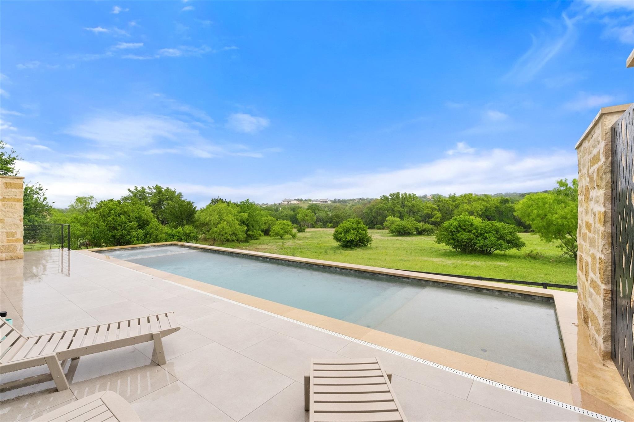 814 The Trails PKWY