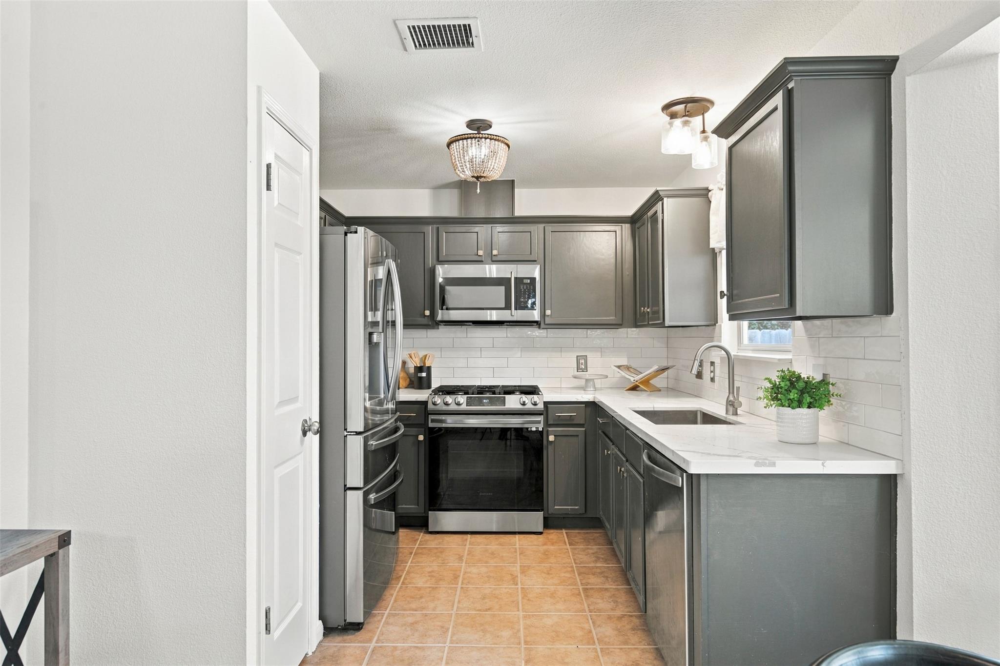 509 MORNING DOVE DR