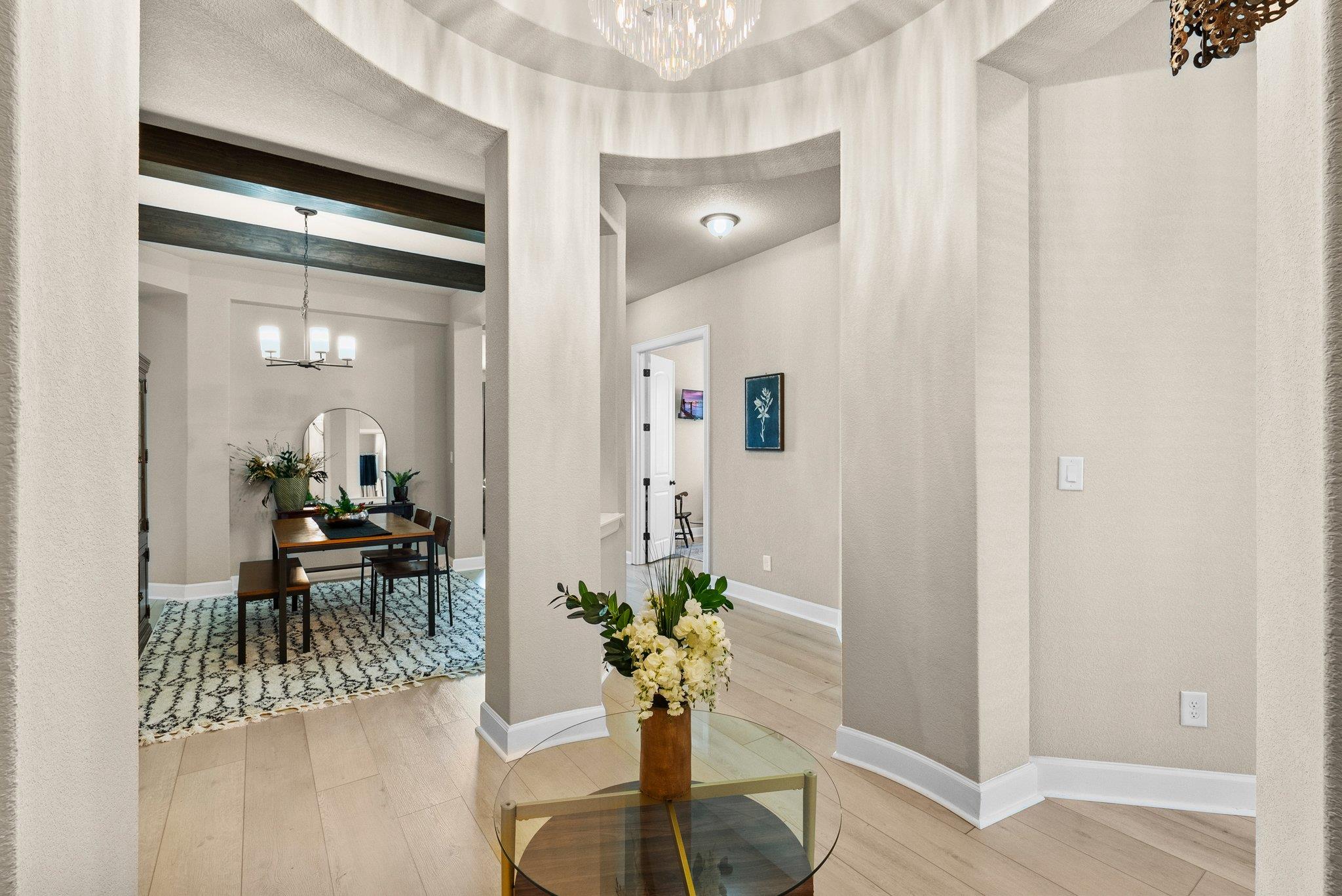 3328 Balboa WAY