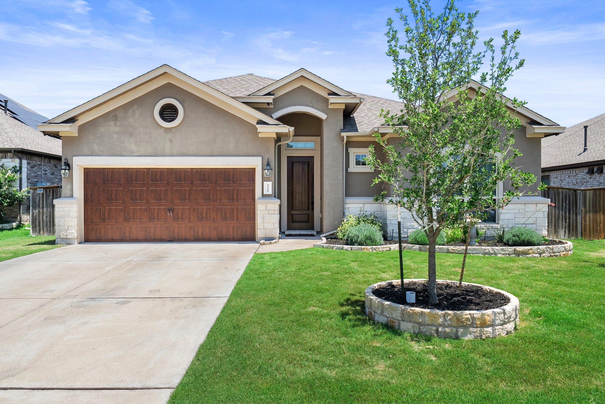 3328 Balboa WAY