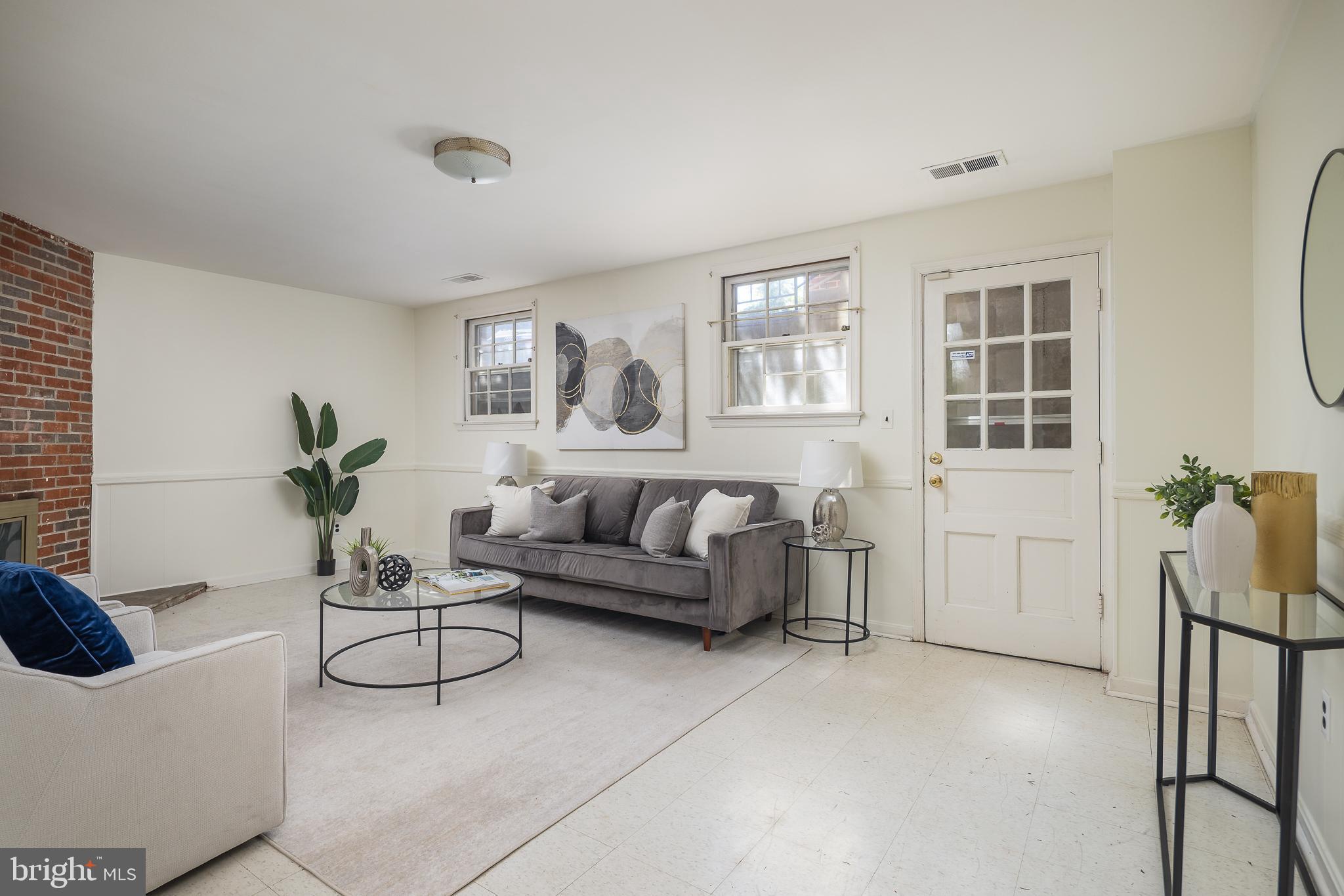 3500 SHEPHERD STREET