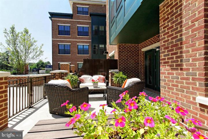 2101 N MONROE STREET 110