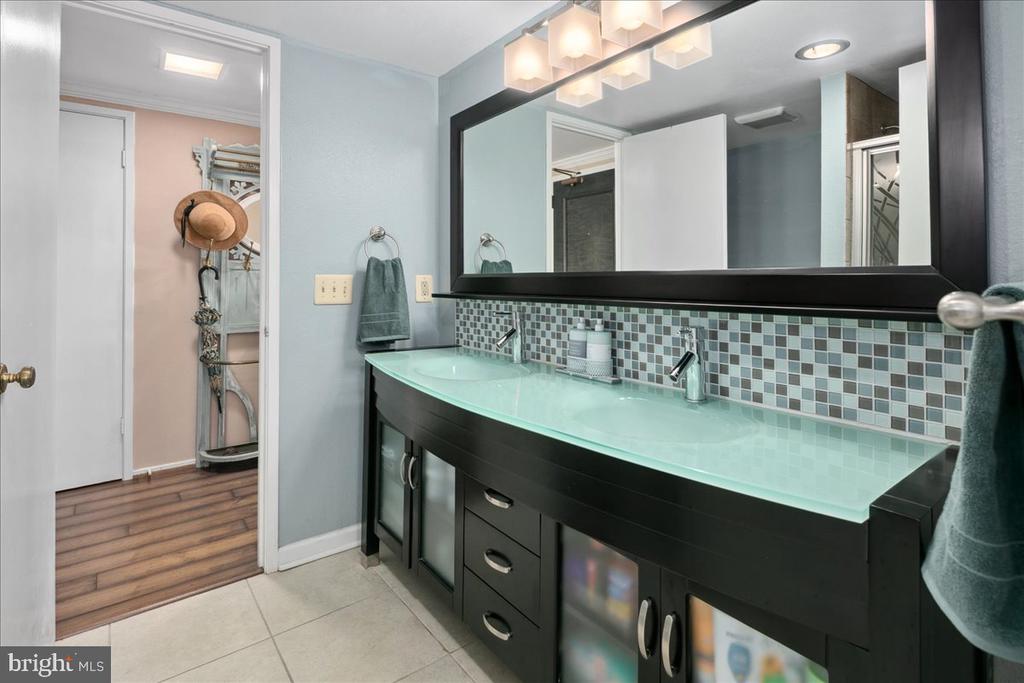 6101 EDSALL ROAD 911