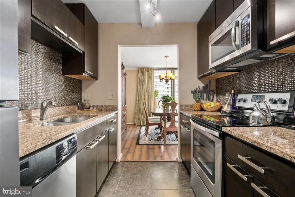 6101 EDSALL ROAD 911