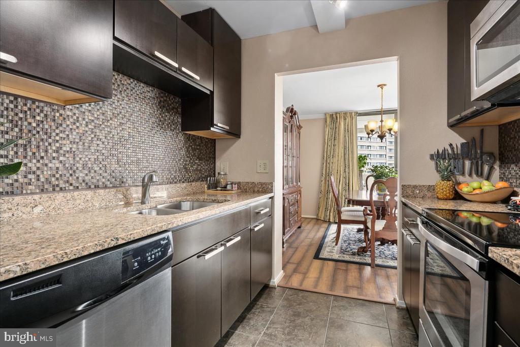 6101 EDSALL ROAD 911