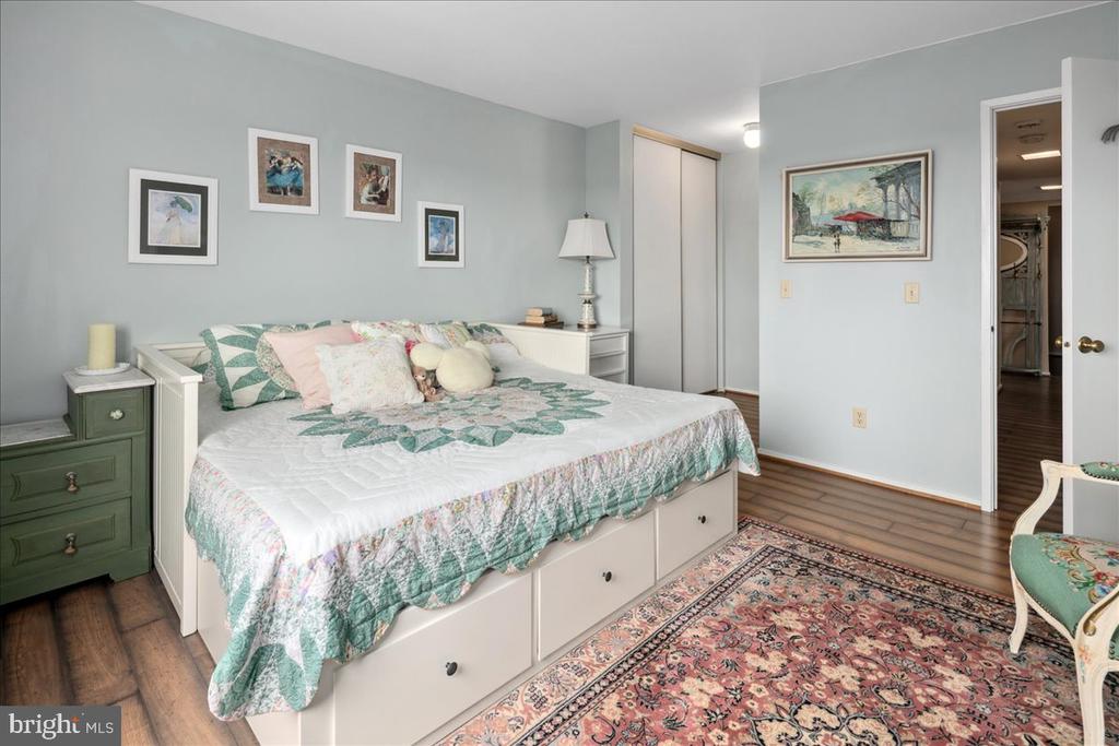 6101 EDSALL ROAD 911