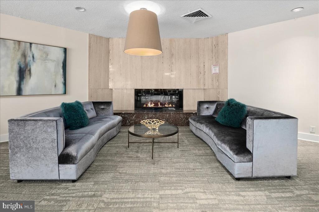 6101 EDSALL ROAD 911