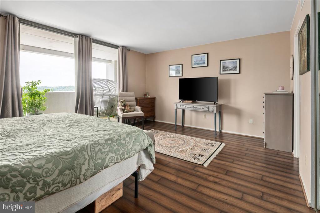 6101 EDSALL ROAD 911