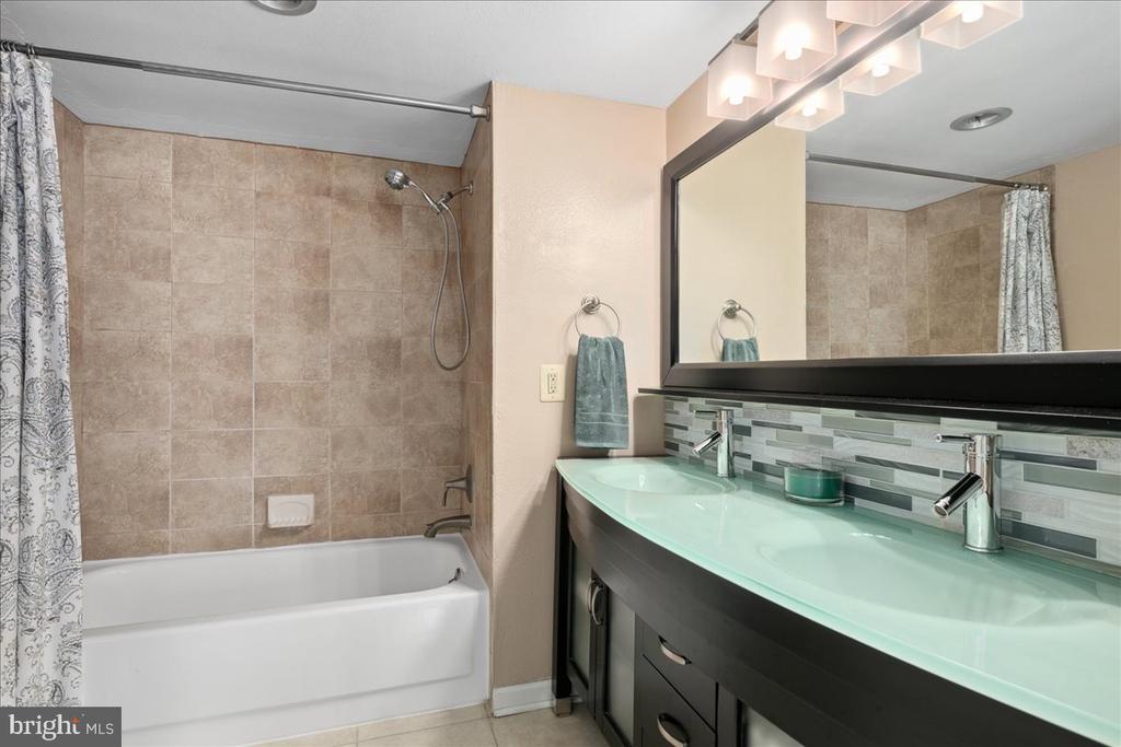 6101 EDSALL ROAD 911