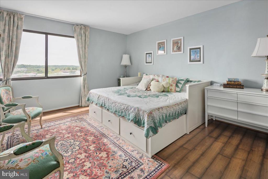 6101 EDSALL ROAD 911