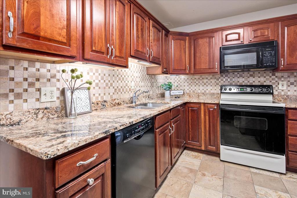 6101 EDSALL ROAD 702