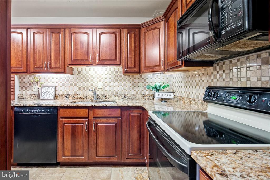 6101 EDSALL ROAD 702