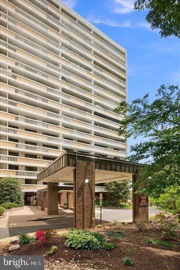6101 EDSALL ROAD 702