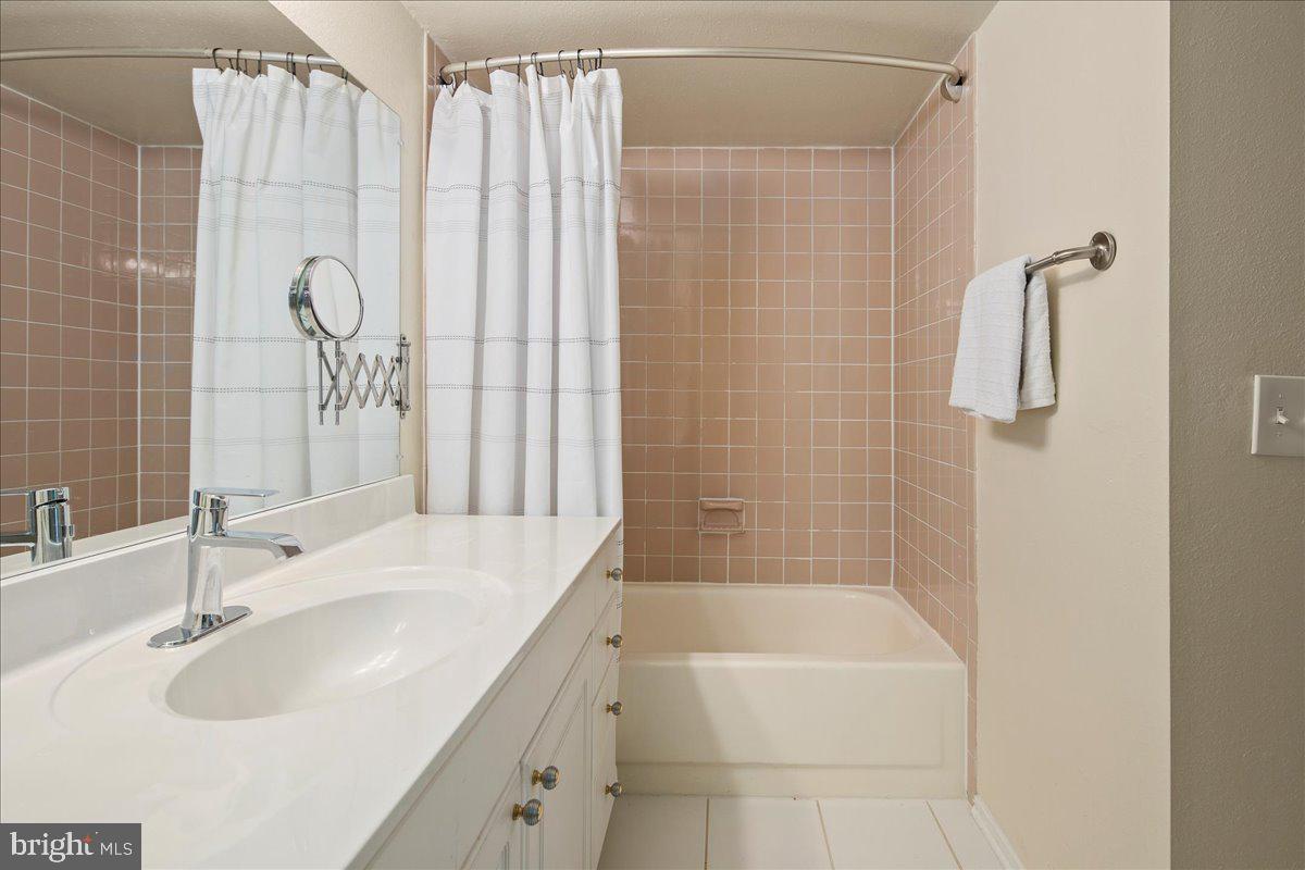 6101 EDSALL ROAD 702