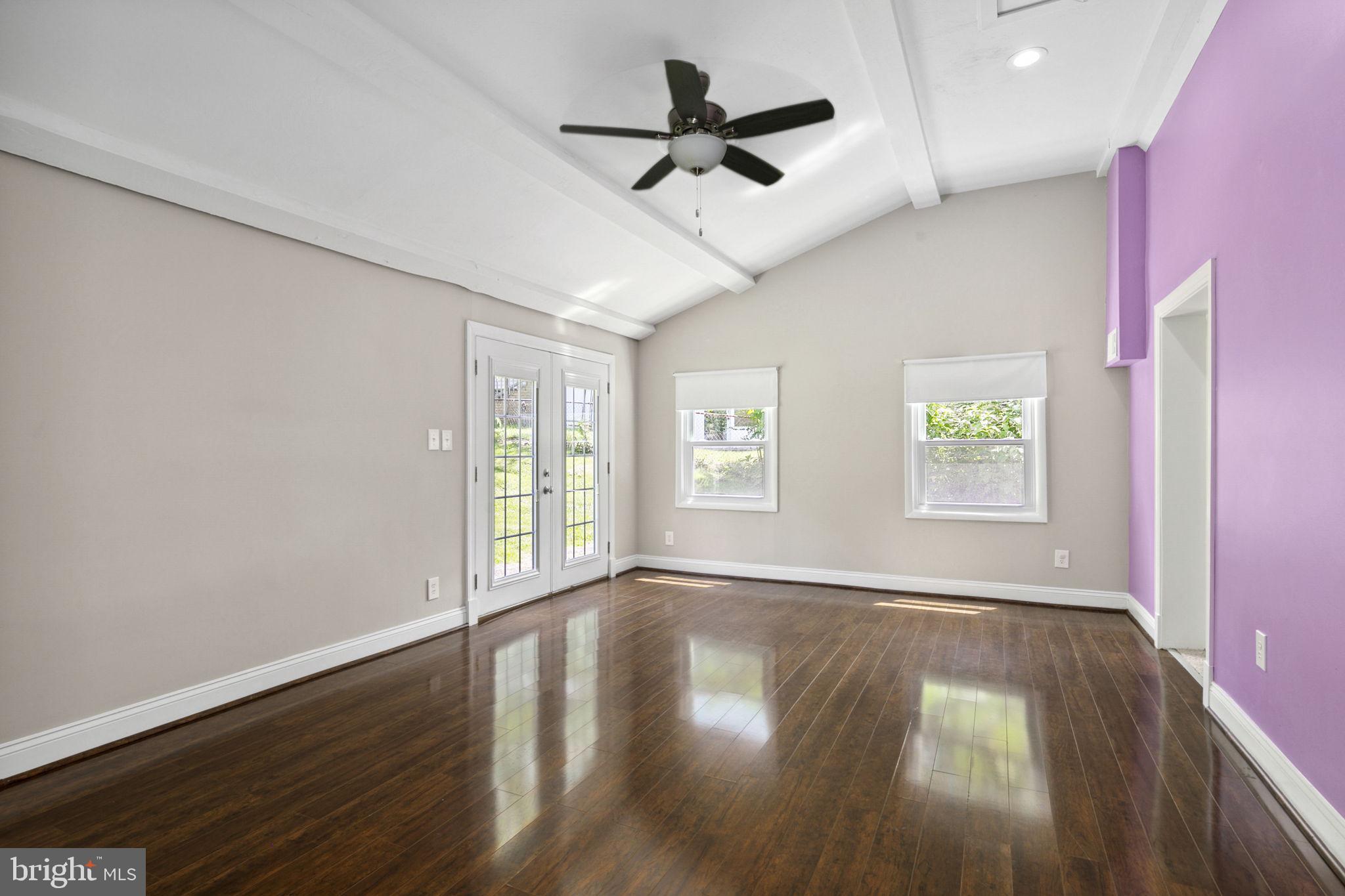 3424 SPRING DRIVE