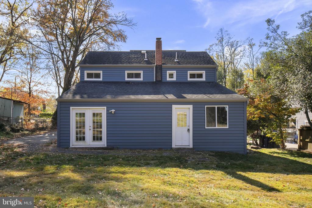 3424 SPRING DRIVE