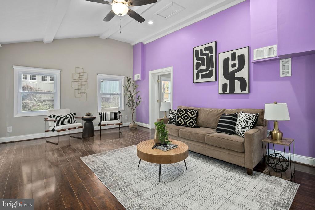 3424 SPRING DRIVE