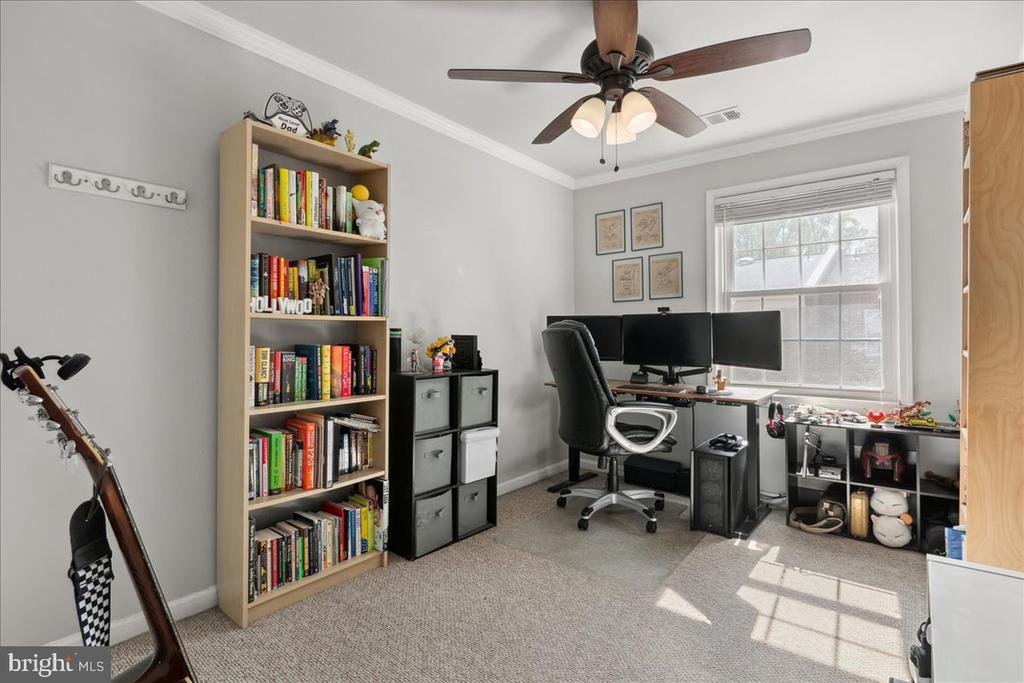 9623 BLAKE LANE