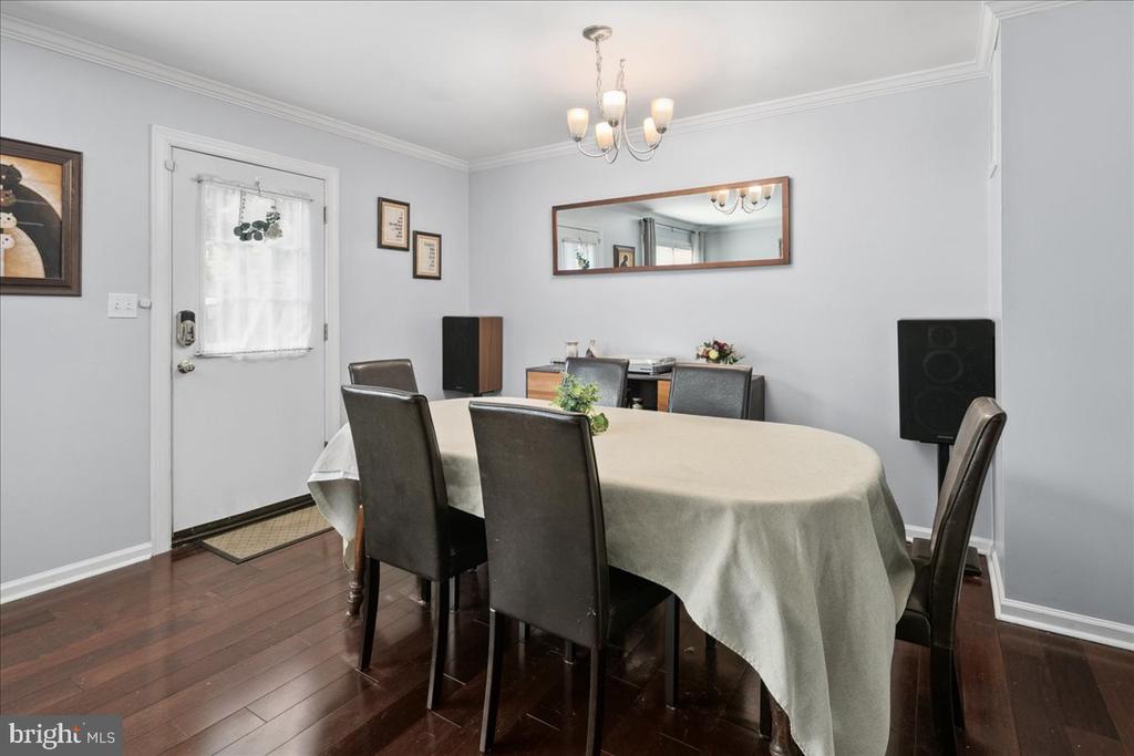 9623 BLAKE LANE