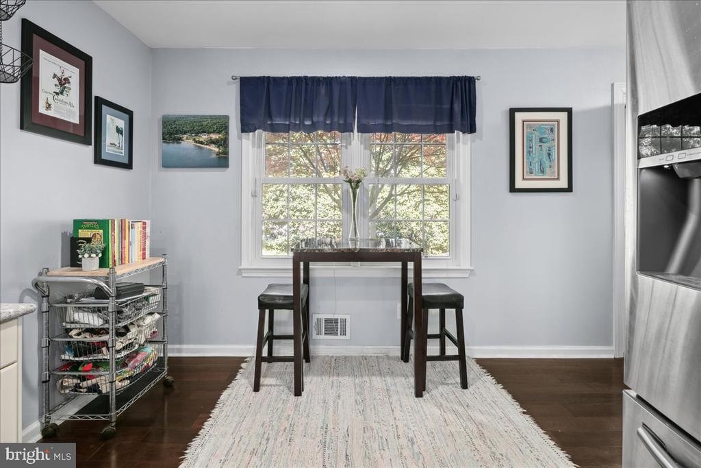 9623 BLAKE LANE
