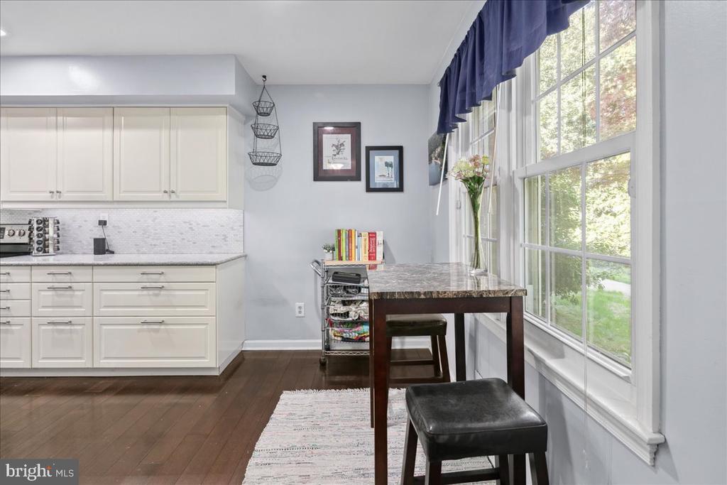 9623 BLAKE LANE
