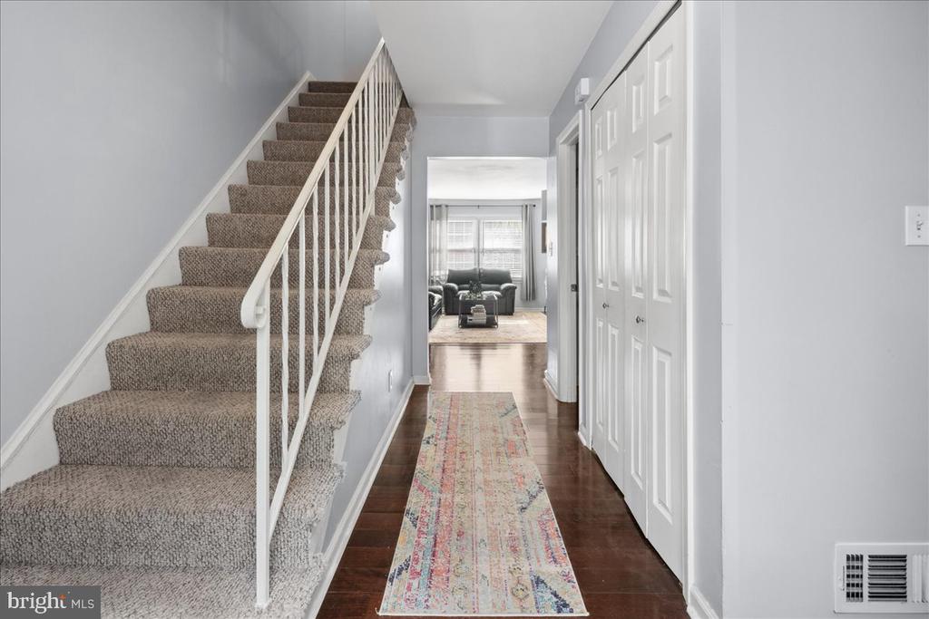 9623 BLAKE LANE