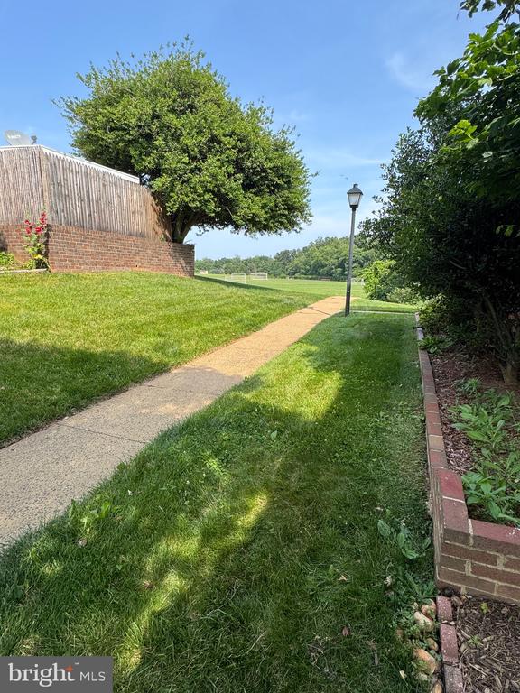 4773 KANDEL COURT