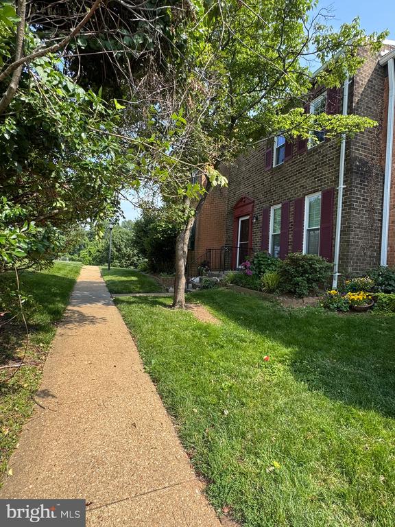 4773 KANDEL COURT
