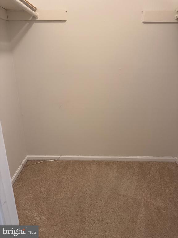 2872 SUTTON OAKS LANE