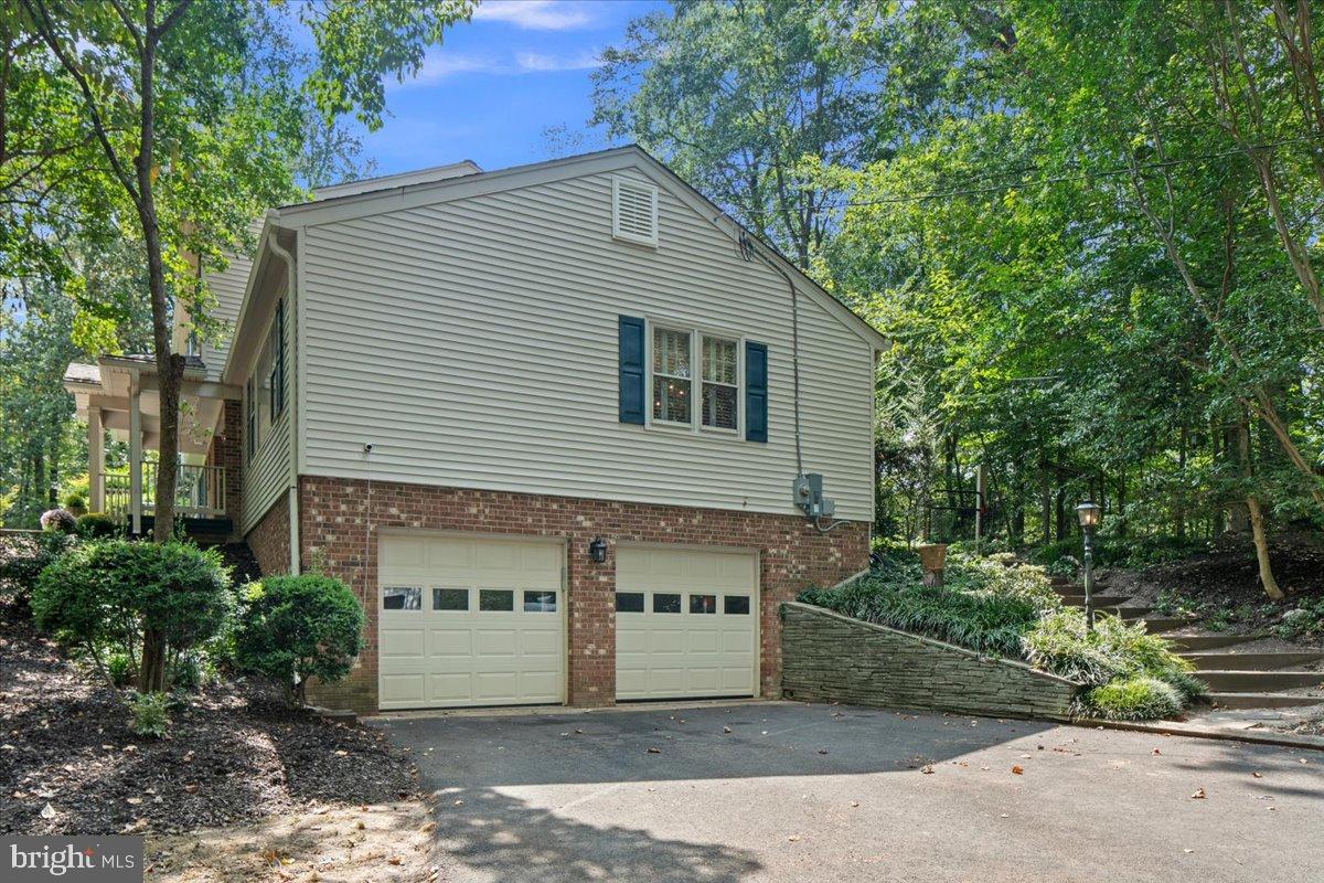 12421 HENDERSON ROAD