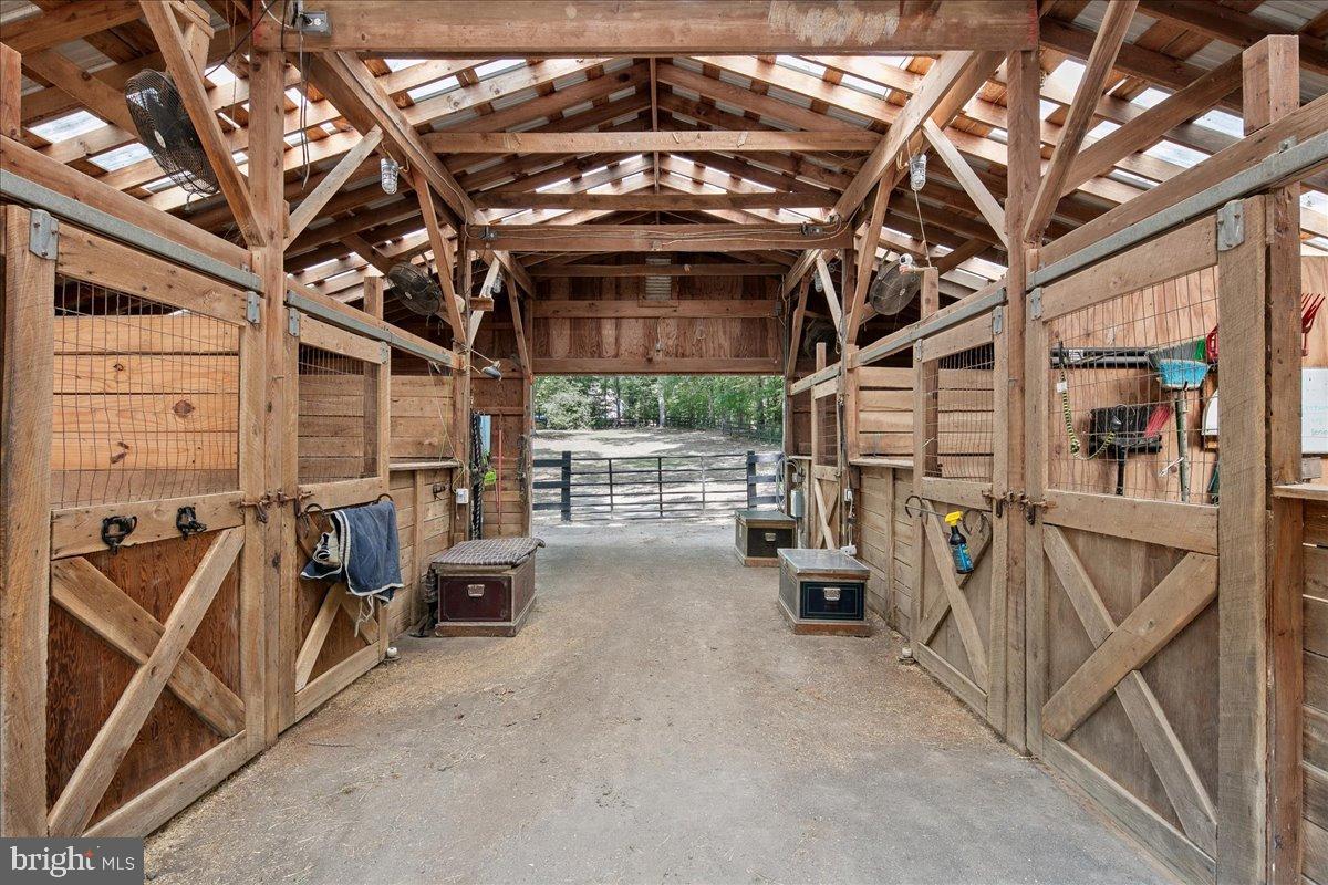 12421 HENDERSON ROAD