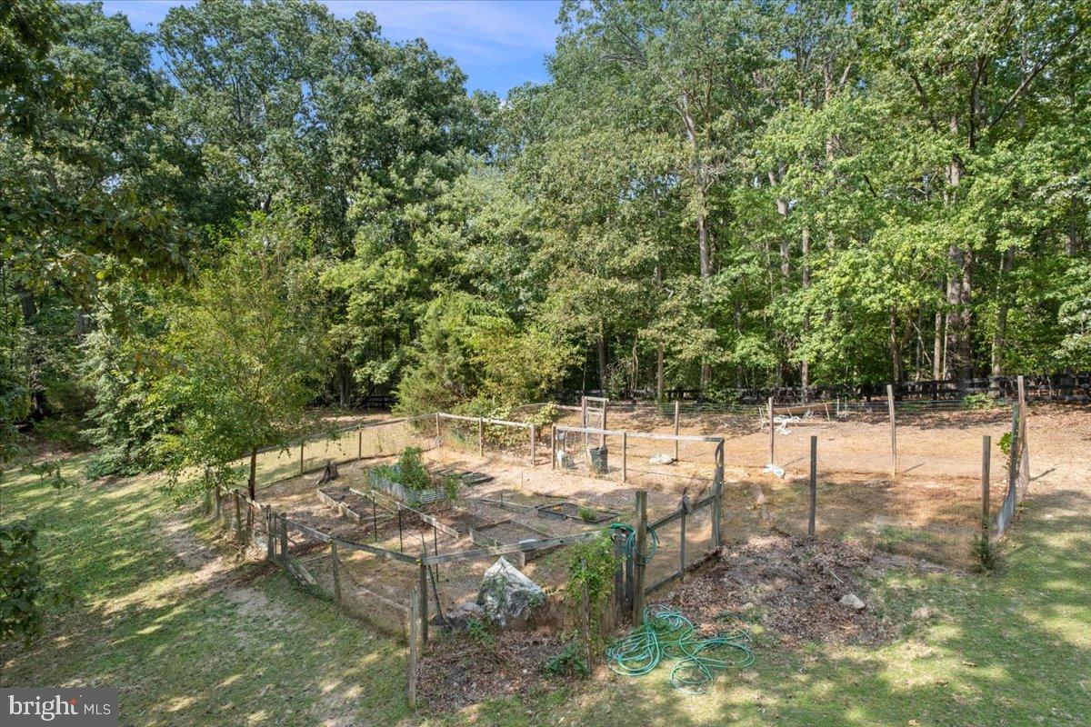 12421 HENDERSON ROAD