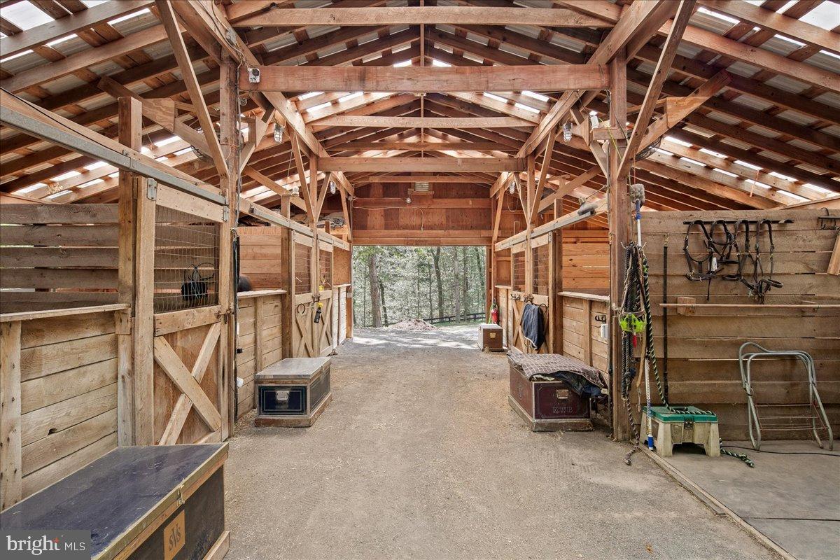 12421 HENDERSON ROAD