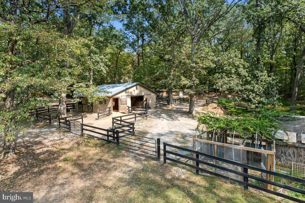 12421 HENDERSON ROAD