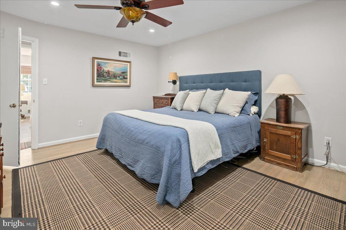 12421 HENDERSON ROAD