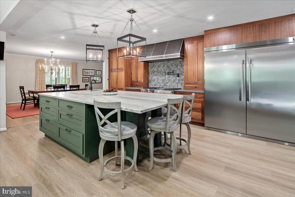 12421 HENDERSON ROAD