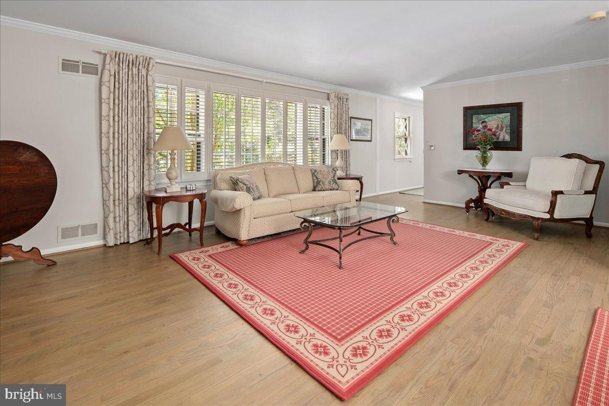 12421 HENDERSON ROAD