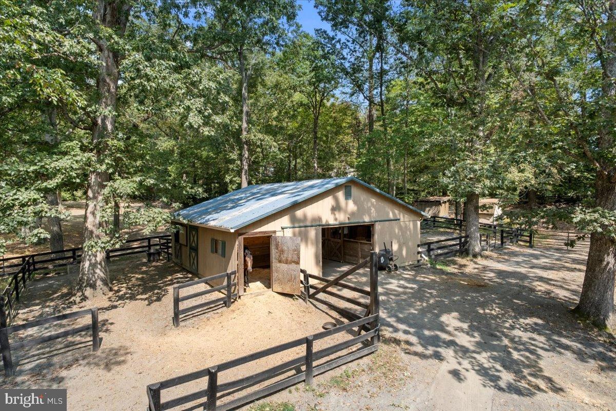 12421 HENDERSON ROAD