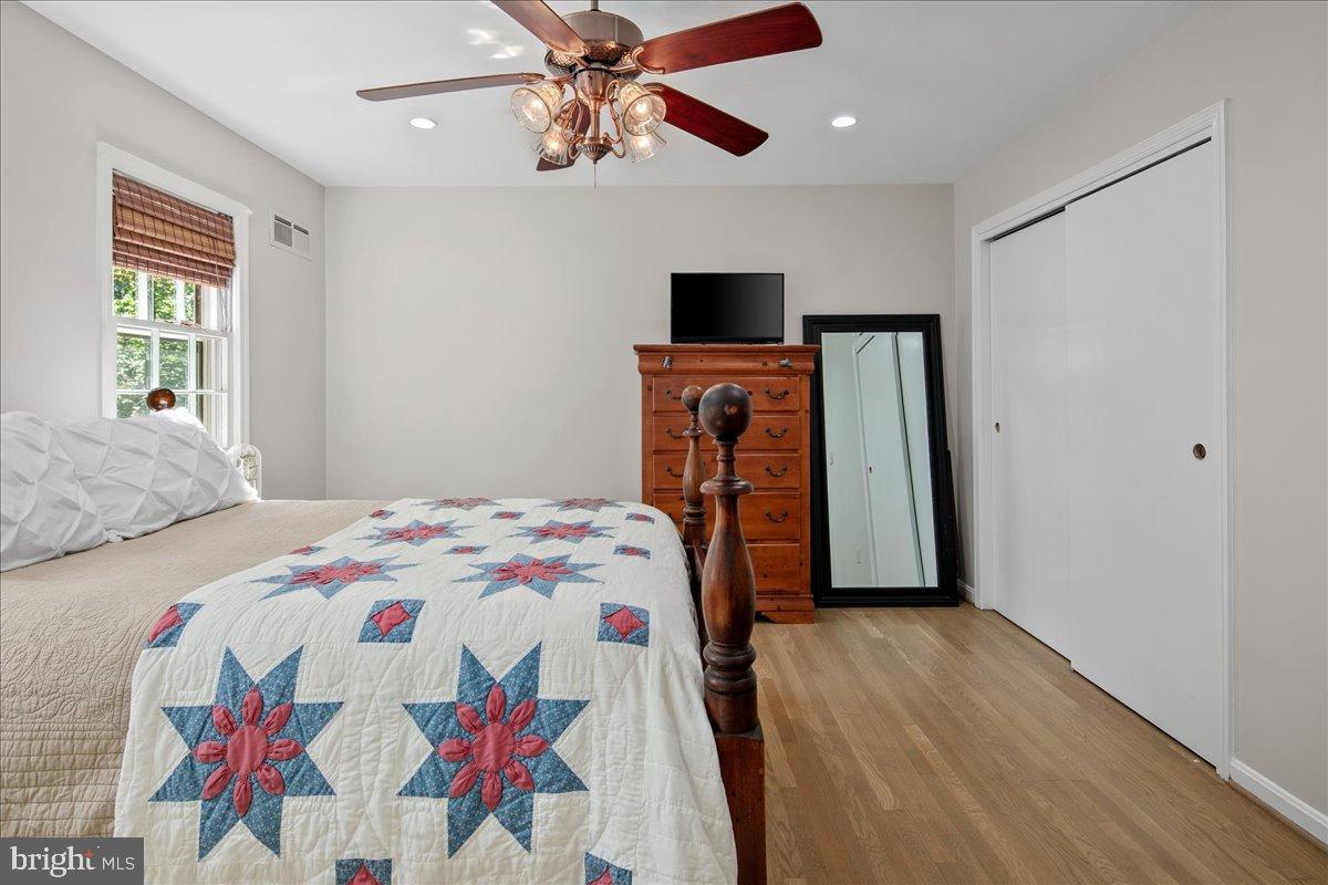 12421 HENDERSON ROAD