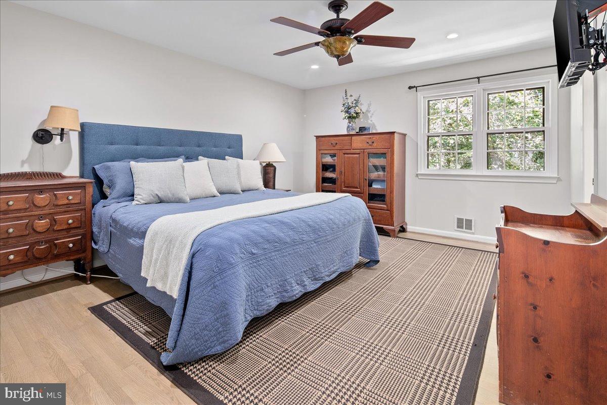 12421 HENDERSON ROAD