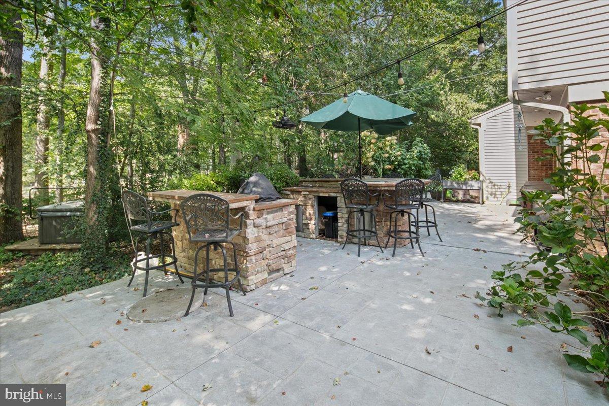 12421 HENDERSON ROAD