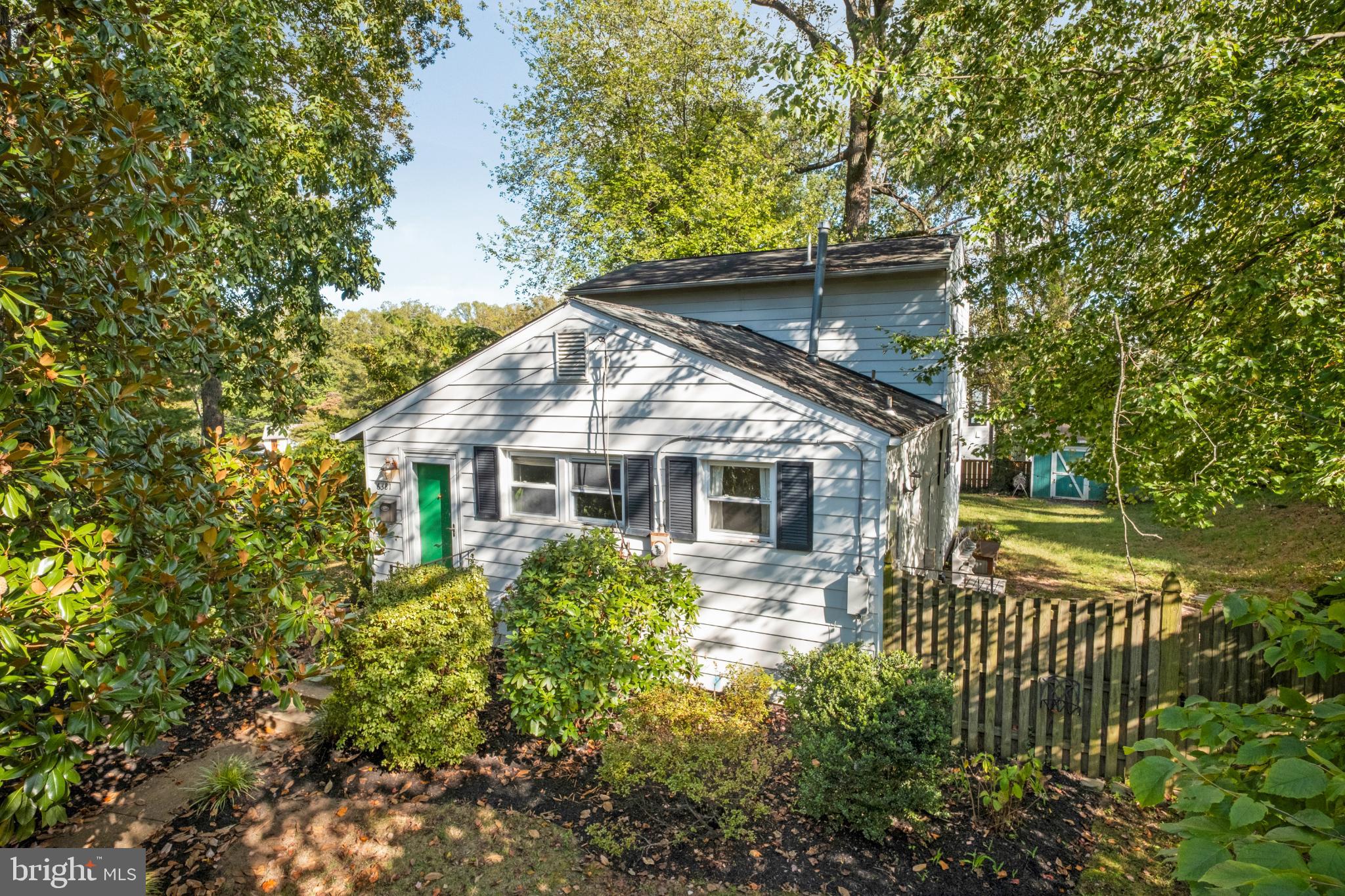 6381 LAKEWOOD DRIVE