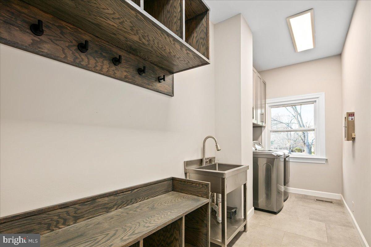 353 GALLOP WOOD PLACE