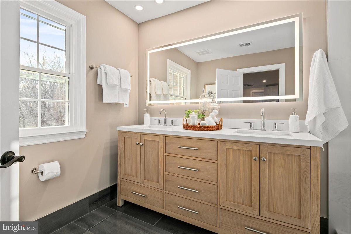 353 GALLOP WOOD PLACE