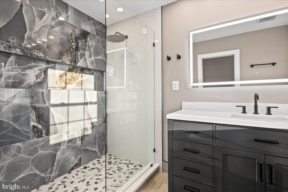 353 GALLOP WOOD PLACE