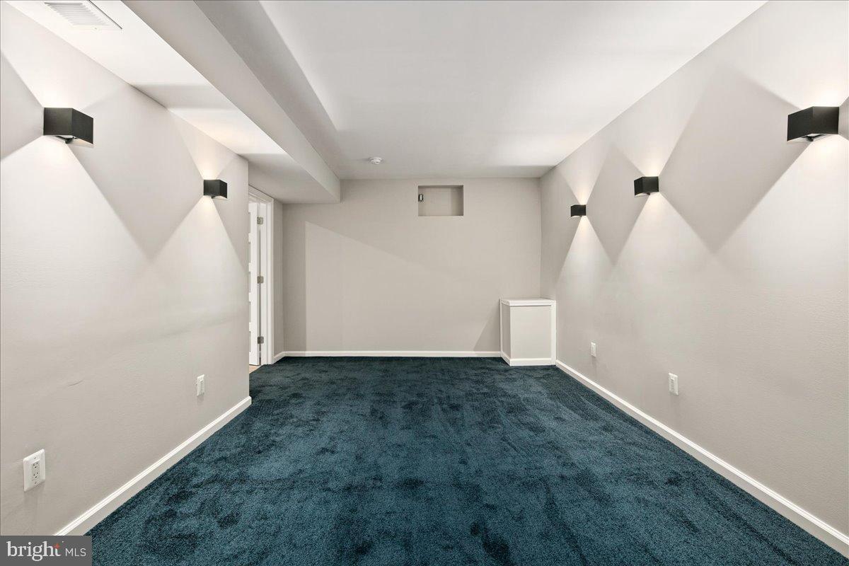 353 GALLOP WOOD PLACE