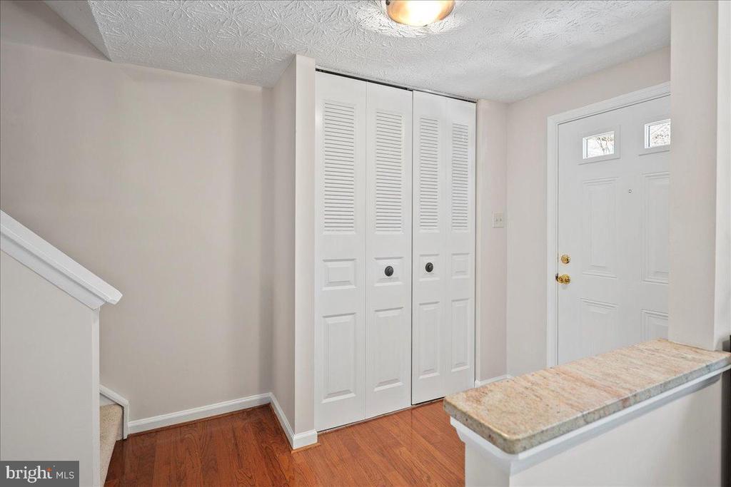 1642 HARVEST GREEN COURT