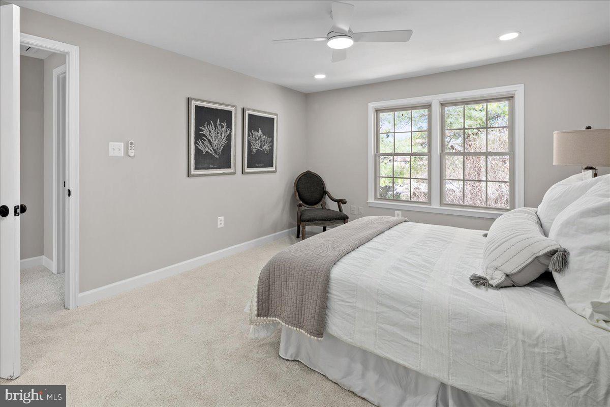 2872 SUTTON OAKS LANE