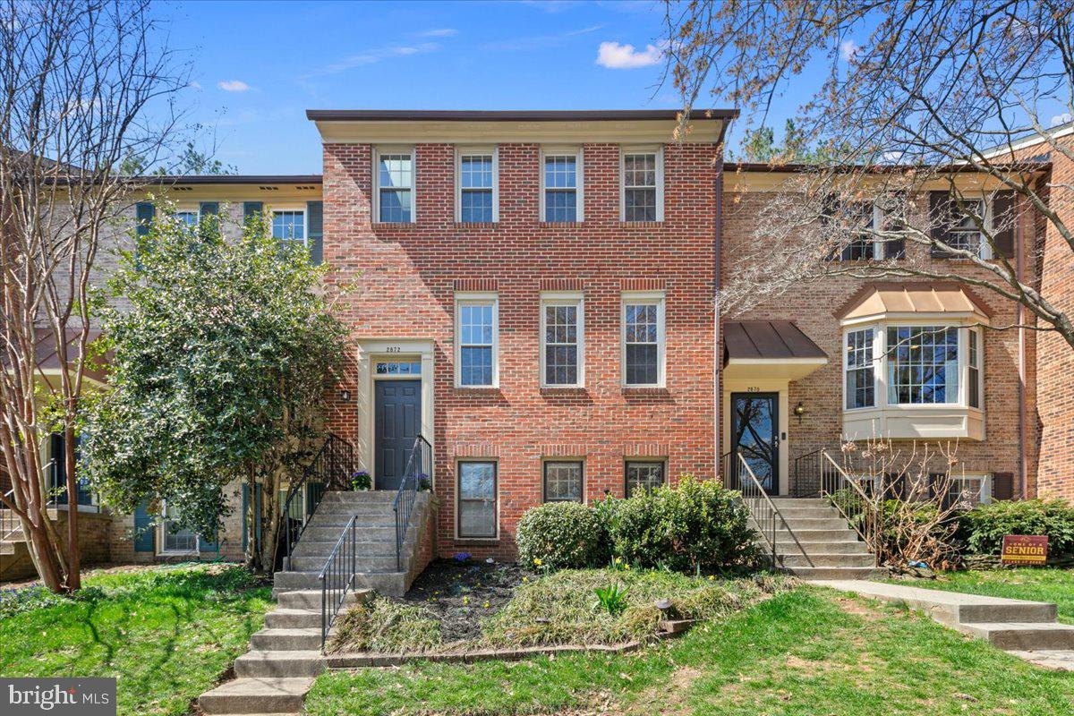 2872 SUTTON OAKS LANE