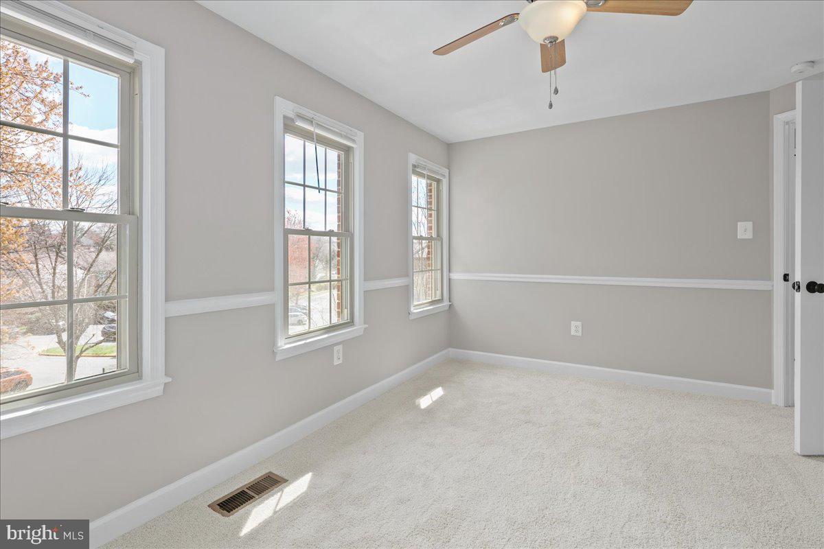 2872 SUTTON OAKS LANE